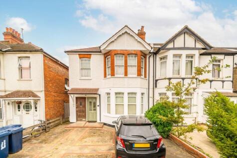 Lynton Road, Acton