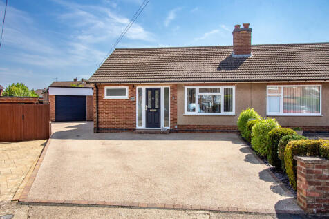 Cedar Close, Rushden