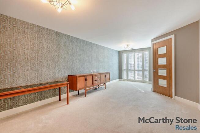 8660921-interior03-800.jpg