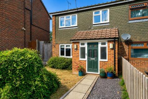 Hillside Close, Abbots Langley, WD5