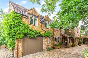Oak House, Brook Street, Daventry NN11 3SL
