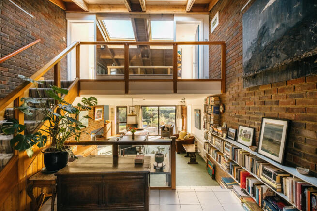 Croft-Hastings-Amherst-Gardens-Interior-10