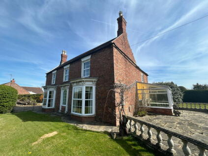 South Grange, Main Road, Utterby, Louth, Lincolnshire, LN11 0TQ