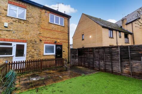 Turners Hill, Cheshunt, EN8