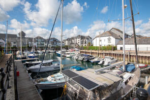 18, Tregenna Court, St Smithwick Way, Port Pendennis, Falmouth TR11 3XG