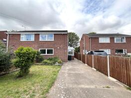 50, Evison Way, Louth LN11 7PE