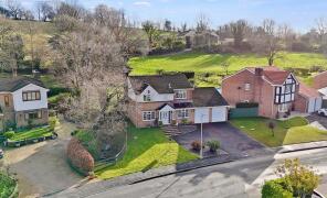 74, Parc Nant Celyn, Pontypridd CF38 1AJ