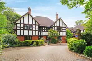 Flat 12, 32 Cavendish Court, Avenue Road, Dorridge, Solihull B93 8LD