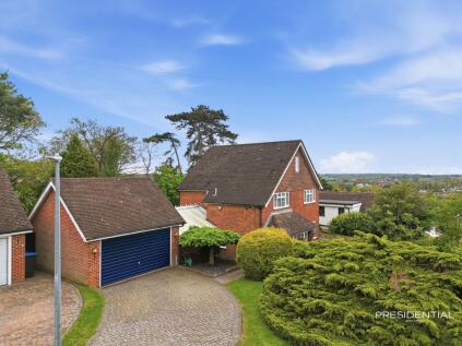 The Summit, Loughton, IG10
