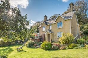 Hillcroft, Sandrock Road, Ventnor PO38 2NQ