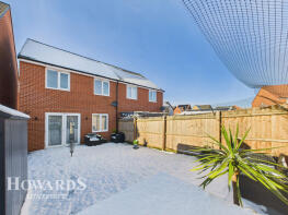 9, Rydwar Close, Lowestoft NR32 3FT