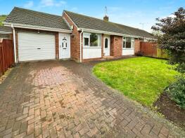 1, East Ride, Brent Knoll, Highbridge TA9 4EA