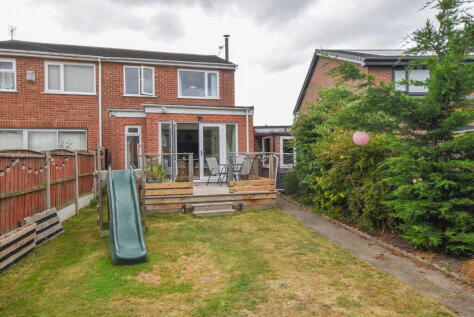Pensby Close, Pensby