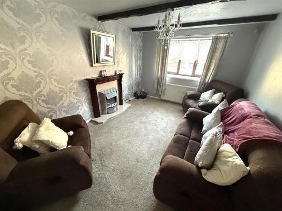 lounge 1.jpg