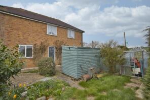 1, Cranswick Cottages, Vale Road, Ripple CT14 8JD