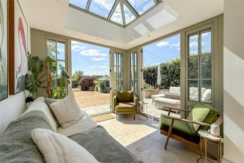 New Fiddlers Hill, Luton Road, Harpenden, AL5