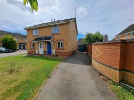 79, Riverstone Way, Northampton NN4 9QG