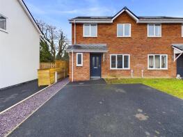 22, Cysgod Y Gyrn, Llansilin, Oswestry SY10 7LQ