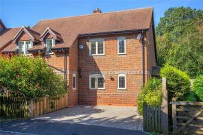Alvis Cottage, Common Lane, Binfield Heath, Henley-on-thames RG9 4JZ