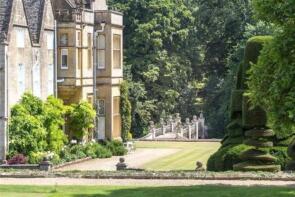 Flat 11, Brockhampton Park House, Road From Park Lane To The Quarry, Cheltenham GL54 5SP