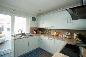 1, Howes Road, Hunmanby, Filey YO14 0NL