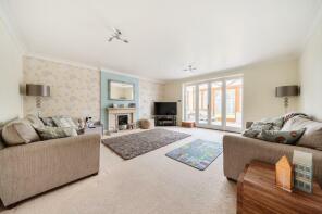 2, Pond Court, Fairspear Road, Witney OX29 9NJ