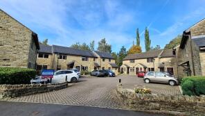 16, Outram Mews, Oldham OL3 6BE