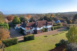 Orchard House, Road Running West From Thorpe Street To Fullers Road, Aston Upthorpe, Didcot OX11 9EF