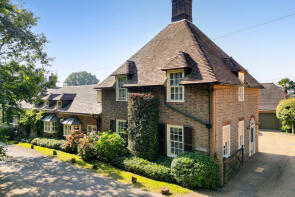 South Lodge, Forest Ridge, Paddockhurst Lane, Haywards Heath RH17 6QZ