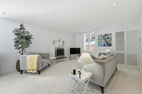 Chapel Cottage, Bollin Grove, Prestbury, Macclesfield