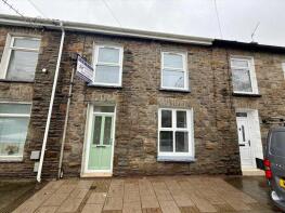 46, Ynyscynon Road, Trealaw, Tonypandy CF40 2LN