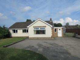 Whitethorns, Main Street, Scagglethorpe, Malton YO17 8DU