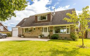 2, Barn Close, Ventnor PO38 1UT