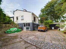 Trenessa, North Hill, Truro TR4 8NW