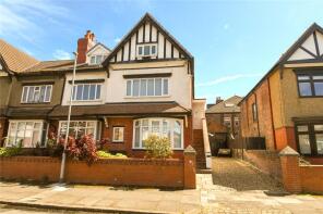 15, Lyndhurst Road, Wallasey CH45 6XA