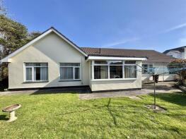 4, Langarth Close, Truro TR3 6SR