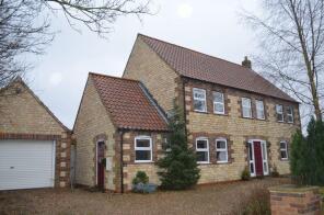 Monks Garth, Middle Street, Willoughton, Gainsborough DN21 5SE