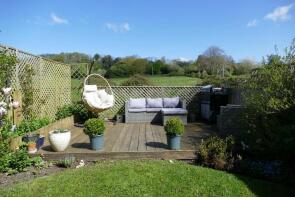 11, Pembroke Fields, Salisbury SP3 5EE