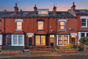 86, Bentley Lane, Meanwood, Leeds LS6 4AJ