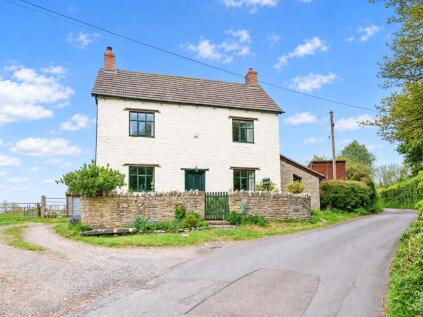 4 bedroom detached property, Nempnett Thrubwell