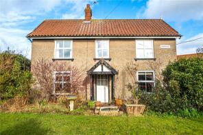 Lynwood, Front Street, Alkborough DN15 9JD