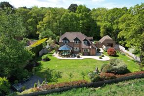 Orchard House, Mattingley Green, Mattingley, Hook RG27 8LA