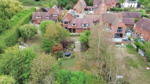 6, Greenacres, Twyning, Tewkesbury GL20 6JD