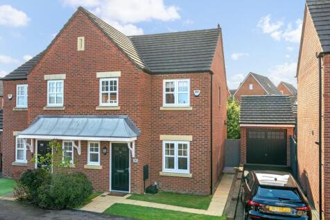 Higher End Close, Billinge, Wigan. WN5 7EE