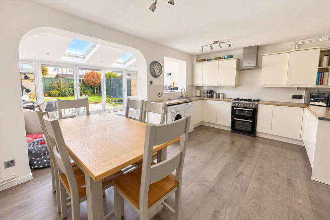Kitchen/Dining Room