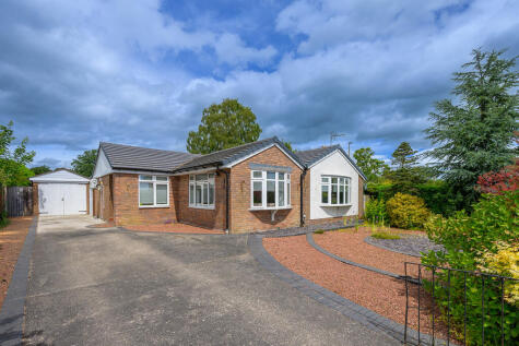 Oathills, Malpas