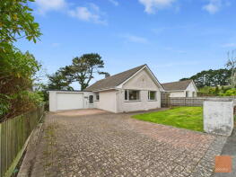 5, Gloweth View, Truro TR1 3JZ