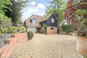 127 Orchard Cottage, High Street, Marlborough SN8 3AA