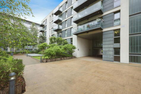 Cardinal Building, Station Approach, Hayes, UB3 4FD