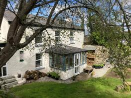 Lamorna Mist, Chapel Hill, Camborne TR14 9AZ